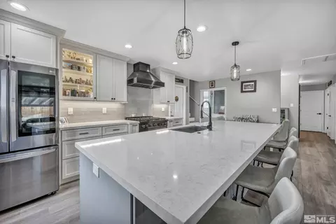 661 Beldon Way, Reno, NV 89503 photo 4
