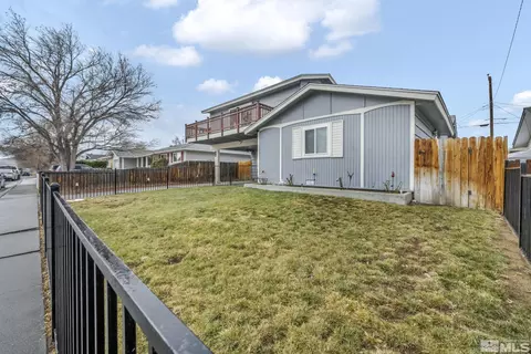 661 Beldon Way, Reno, NV 89503 photo 2