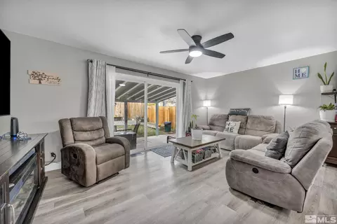 661 Beldon Way, Reno, NV 89503 photo 3
