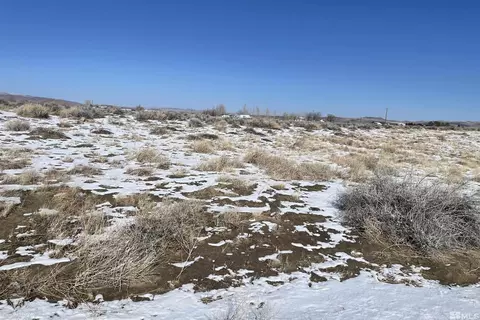 2910 E 9th St, Silver Springs, NV 89429