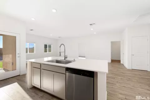 1015 Tamarack Ct, Fallon, NV 89406 photo 6