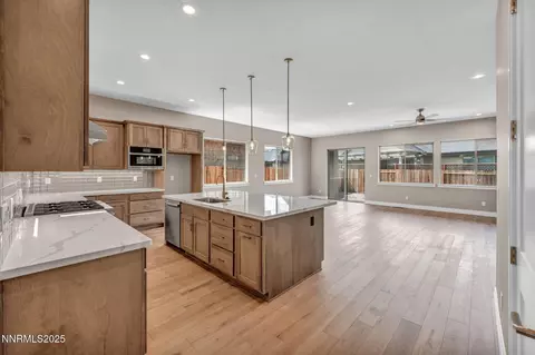 3863 Cambria Lp, Carson City, NV 89703 photo 12