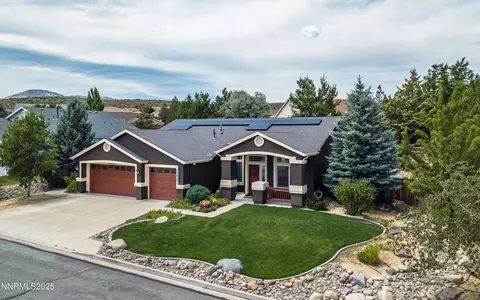 17815 Thunder River Dr, Reno, NV 89508