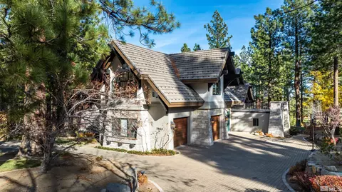 5860 Lausanne Dr, Reno, NV 89511