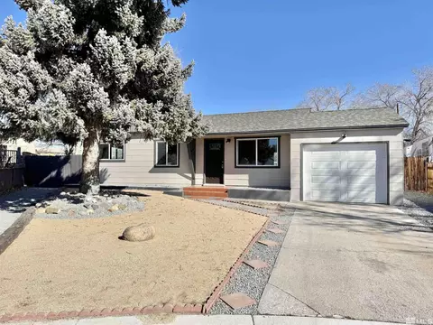 2580 Simms Cir, Sparks, NV 89431