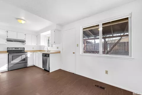 5256 Echo Ave, Reno, NV 89506 photo 8