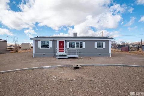 3909 Amber St, Silver Springs, NV 89429