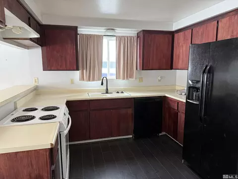 863 Folsom Ct, Carson City, NV 89705 photo 7