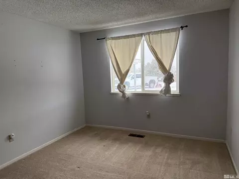 863 Folsom Ct, Carson City, NV 89705 photo 9