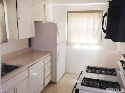 Kitchen - 629 Sinclair St, Reno, NV 89501 photo 2 of 3