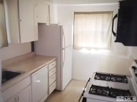 Kitchen - 629 Sinclair St, Reno, NV 89501 photo 3 of 3