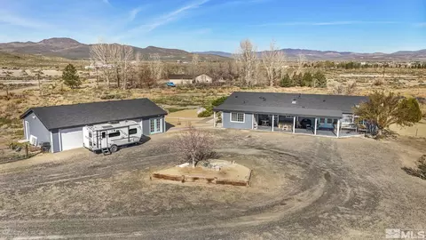 3100 Hope Ave, Silver Springs, NV 89429