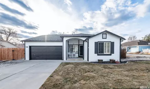 135 Sagecrest Dr, Verdi, NV 89439