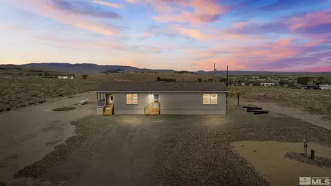 1115 Idaho Ave, Silver Springs, NV 89429