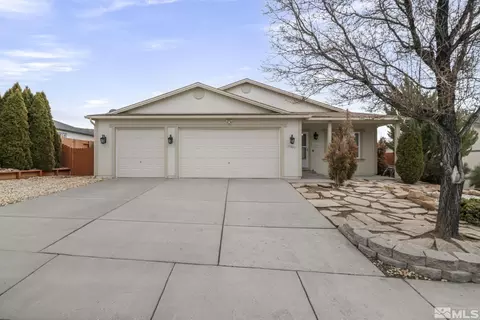 17800 Brushland Dr, Reno, NV 89508