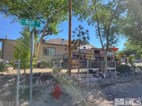 520 E Mcculloch Ave Cir, Tonopah, NV 89049