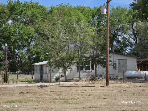 4904 Saint Clair Rd, Fallon, NV 89406 photo 1