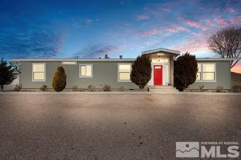 2650 Flood St, Silver Springs, NV 89429