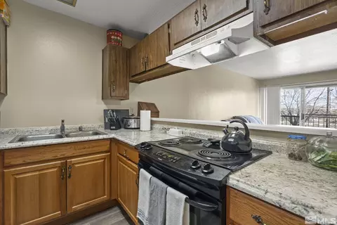 2555 Clear Acre Ln #32, Reno, NV 89512