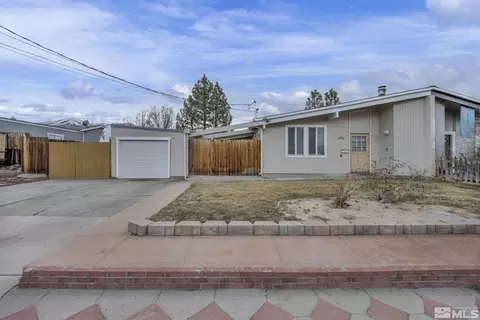 11751 Green Mountain St, Reno, NV 89506