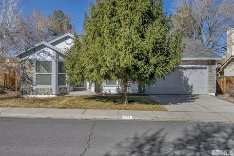 913 Edgecliff Dr, Reno, NV 89523
