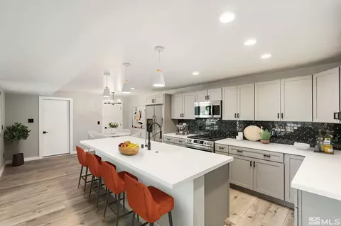 921 Craigmont Dr, Reno, NV 89511