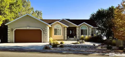 425 Cottonwood Dr, Elko, NV 89801