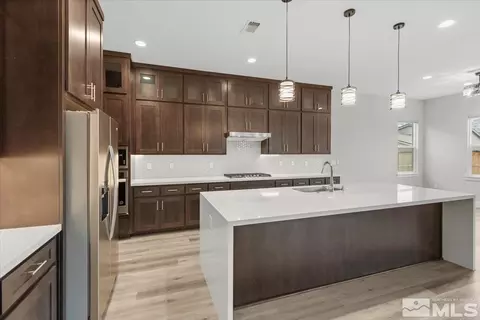 Kitchen - 258 Commodore Dr, Verdi, NV 89439 photo 2 of 3