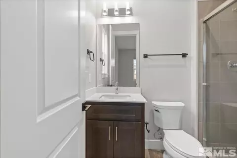 Bath - 258 Commodore Dr, Verdi, NV 89439 photo 5 of 6