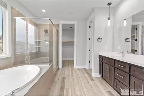 Bath - 258 Commodore Dr, Verdi, NV 89439 photo 1 of 6