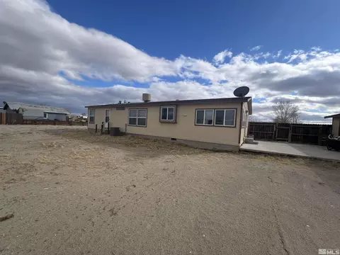 5360 Vanessa Dr, Fallon, NV 89406 photo 2