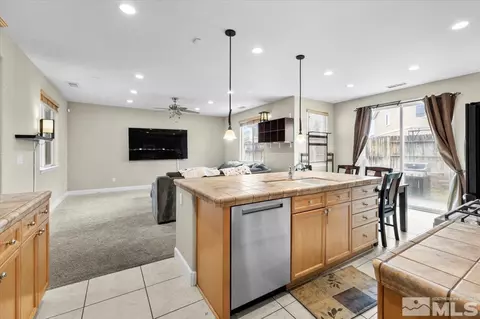 1950 Red Willow Dr, Reno, NV 89521 photo 3