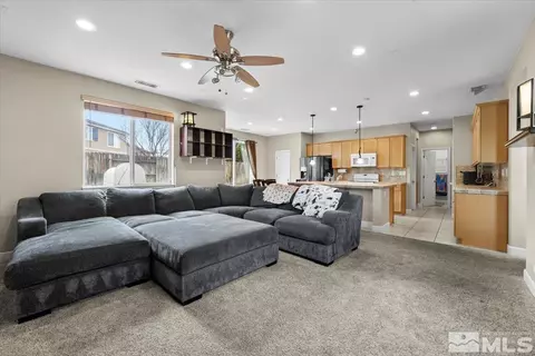1950 Red Willow Dr, Reno, NV 89521