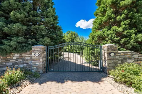Exterior - 1185 Paddock Ln, Reno, NV 89521 photo 8 of 9
