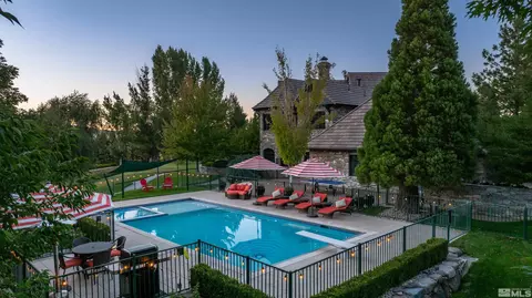 Exterior - 1185 Paddock Ln, Reno, NV 89521 photo 6 of 9