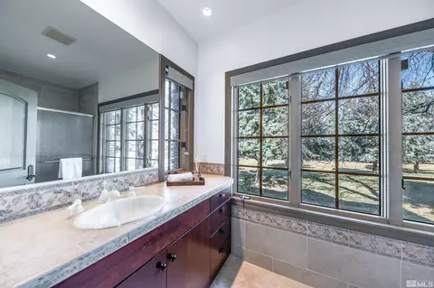 Bath - 1185 Paddock Ln, Reno, NV 89521 photo 2 of 3