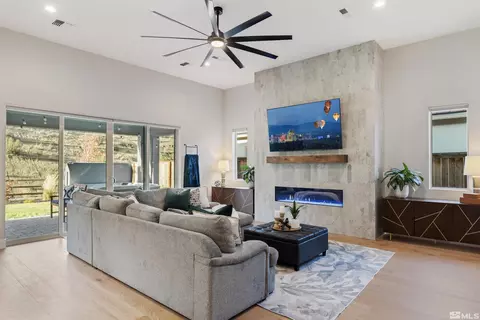 9191 Graycliff Ln, Reno, NV 89523