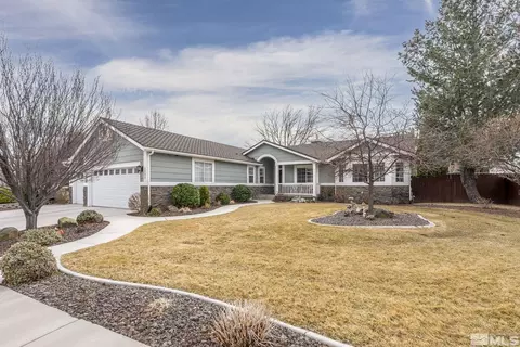 1122 Wisteria Dr, Minden, NV 89423