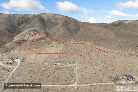 390 Klofta Ct, Reno, NV 89510