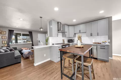 3335 Everett Dr, Reno, NV 89503 photo 9