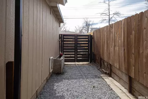 3335 Everett Dr, Reno, NV 89503 photo 37