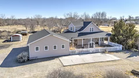 1111 Arrowhead Ln, Fallon, NV 89406