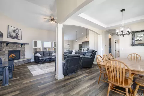 1936 Davis Ln, Fallon, NV 89406 photo 4