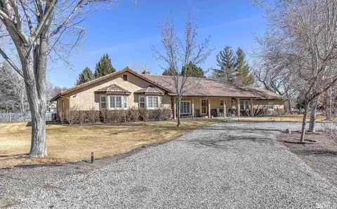 5650 Rivers Edge Dr, Fallon, NV 89406