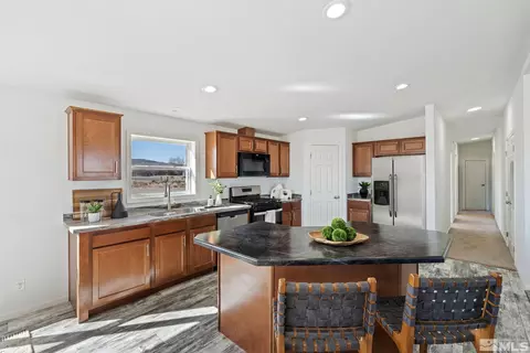 7515 Remington Rd, Silver Springs, NV 89429