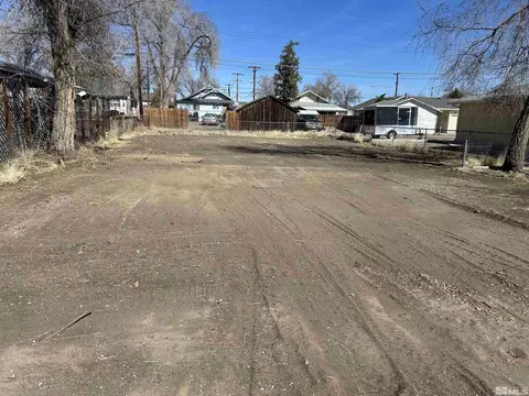 245 E Fairview St, Fallon, NV 89406 photo 1