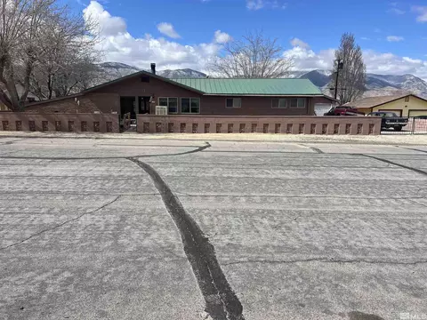 139 G St, Hawthorne, NV 89415