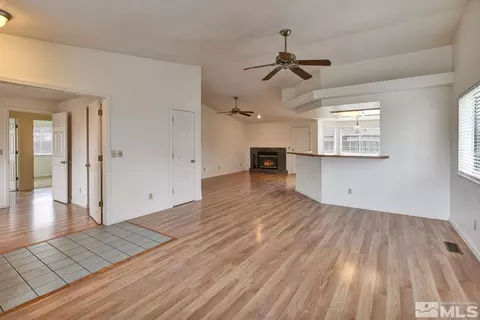 461 Keddie St, Fallon, NV 89406 photo 2