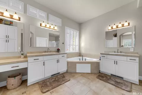 2486 Range View Ct, Reno, NV 89519 photo 25