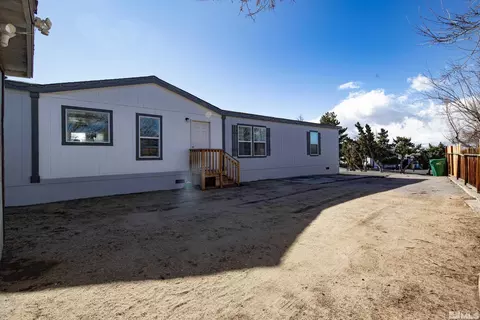 5080 Saguaro Dr, Sun Valley, NV 89433